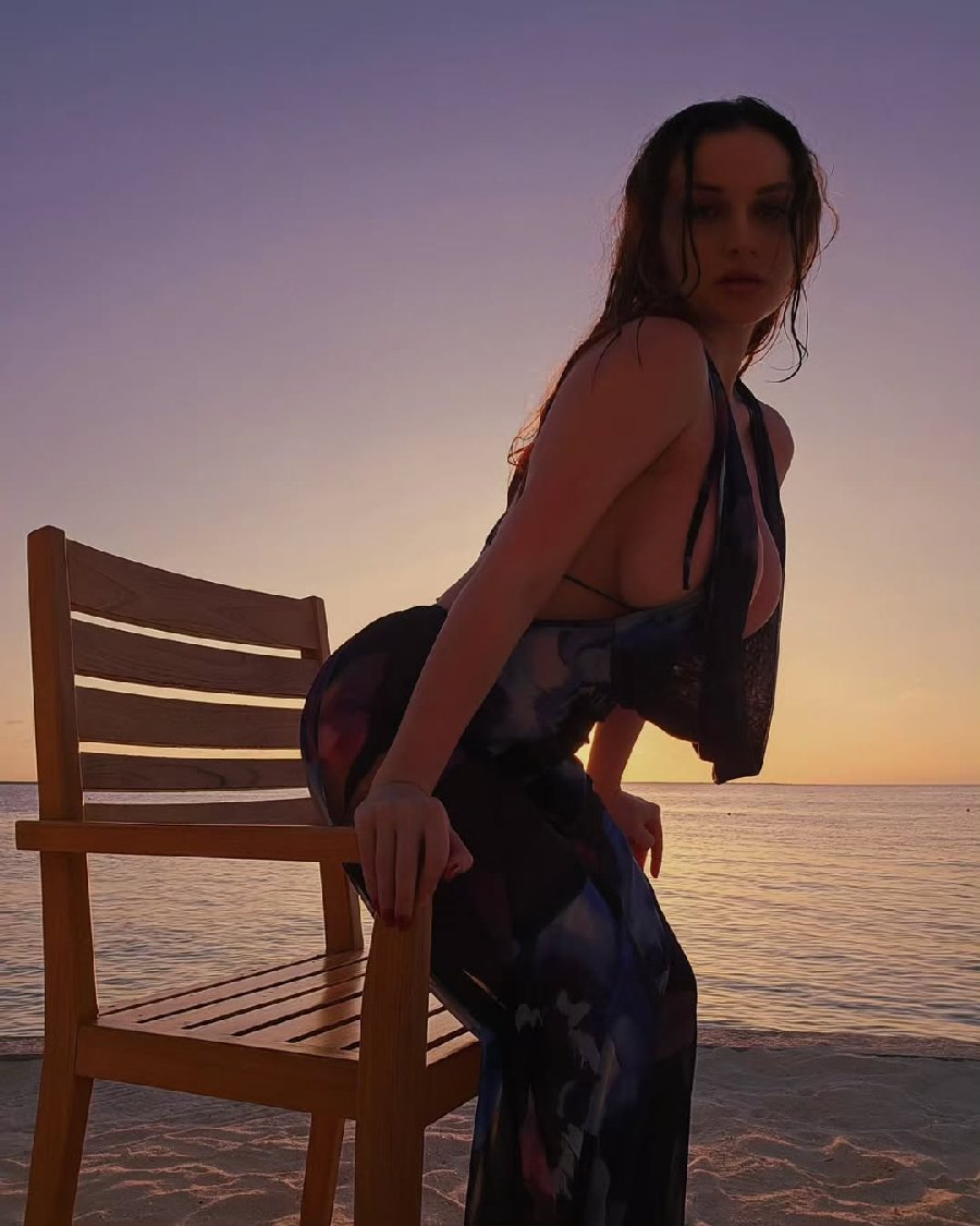 Sexy girl Miranda Faith nude in Hanzhong