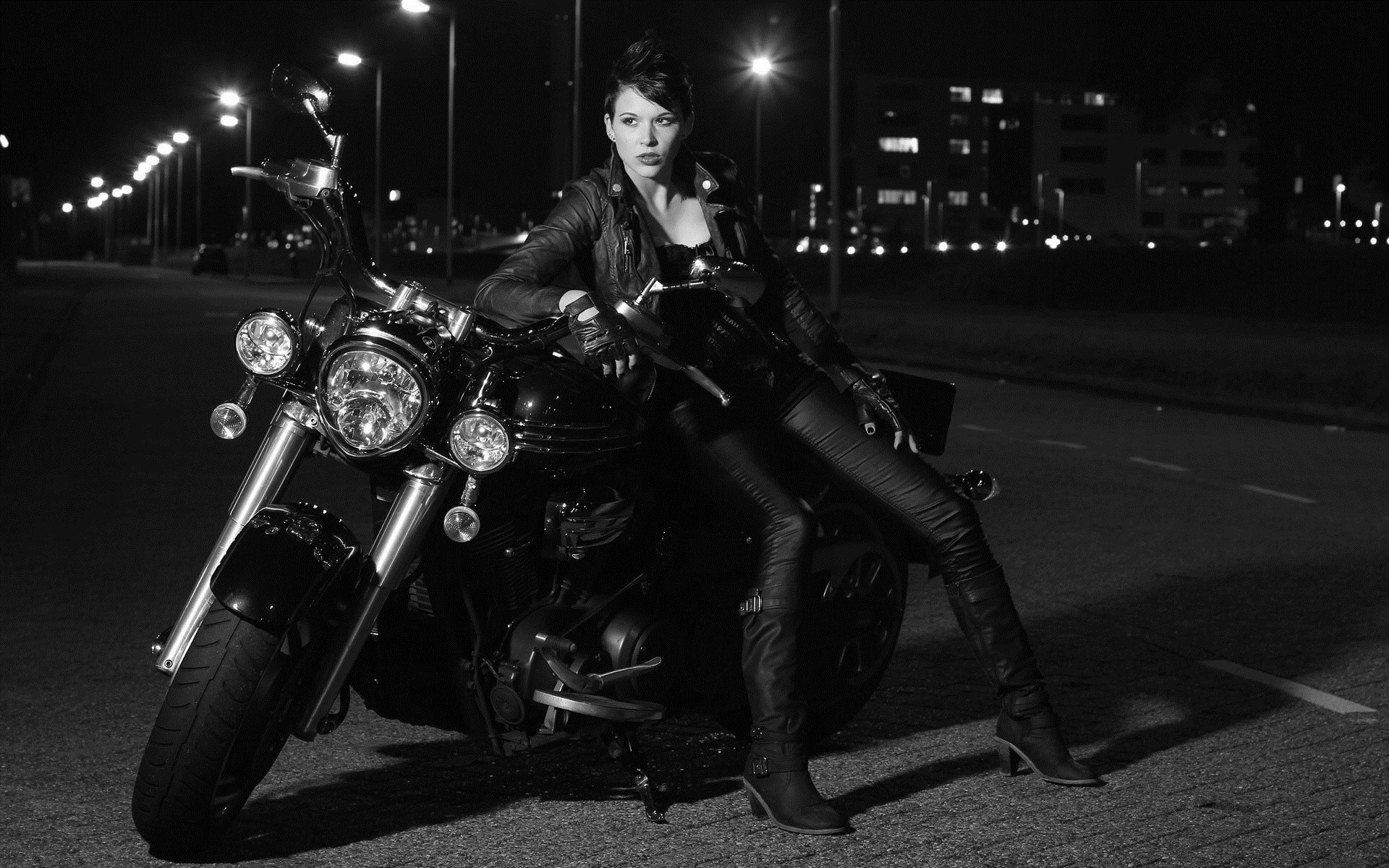 Photo Beautiful girls and motorcycles in Hanzhong