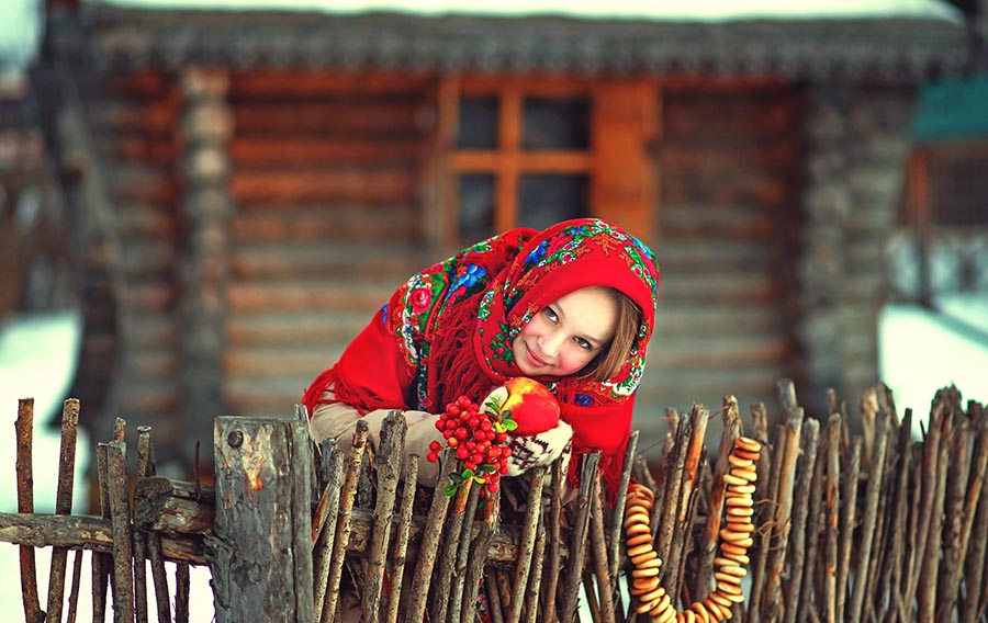 Sexy girl Women in Slavic costumes in Hanzhong