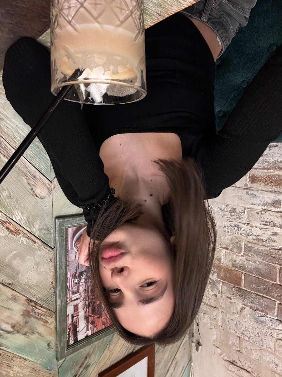 Fresh photos, fresh mood — Tina online in Hanzhong